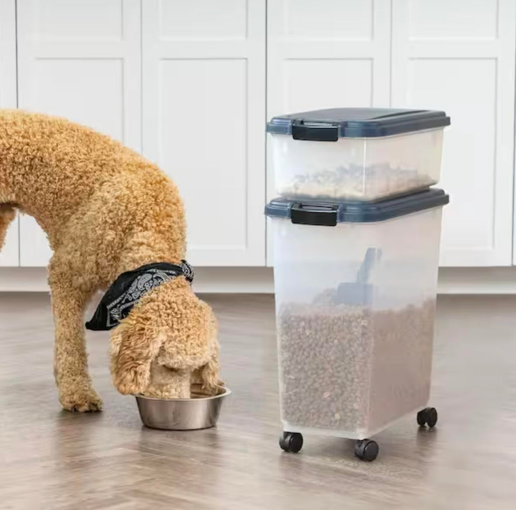 54-Pound Airtight Pet Food Storage with Scoop N78467