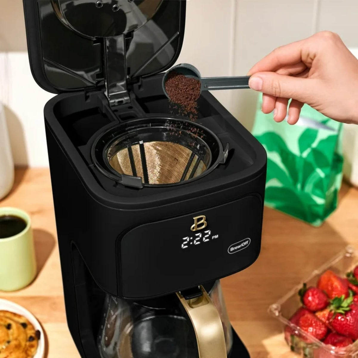 Programmable 12-Cup Drip Coffee Machine with Glass Carafe O3366