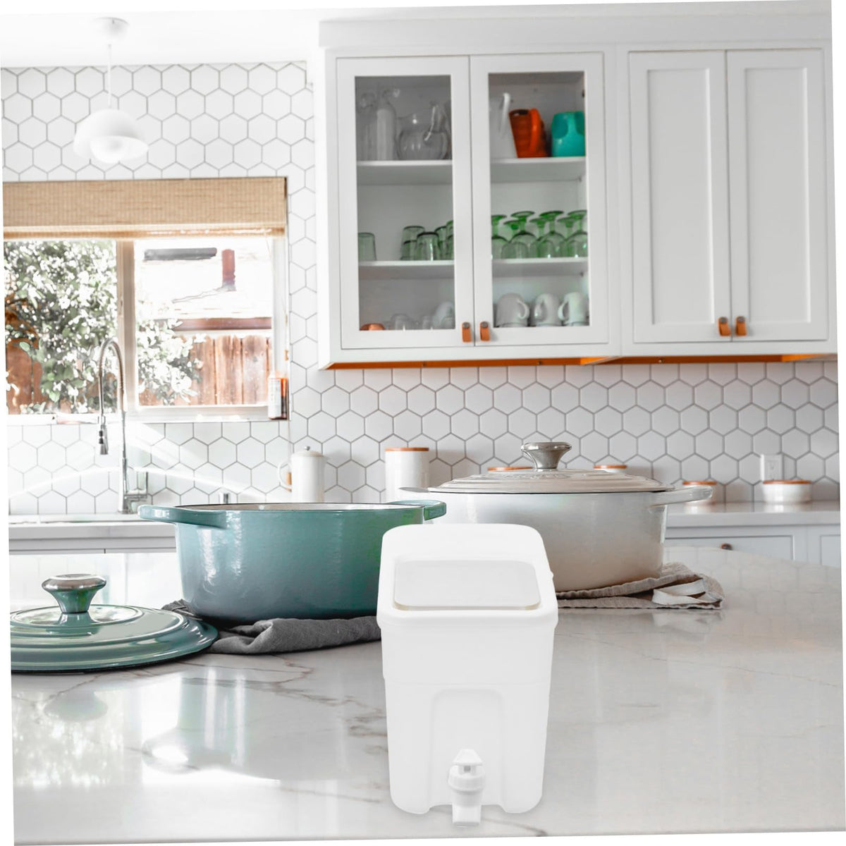 White PP Water Jug with Faucet V500655